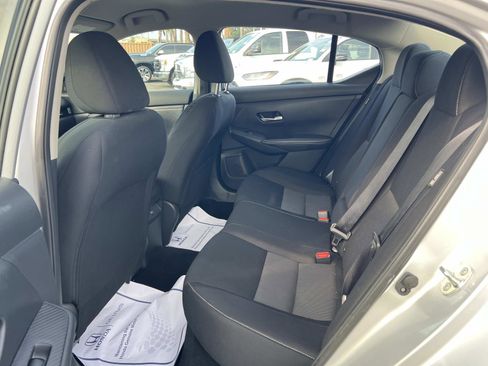 Used 2022 Nissan Sentra SV image 19