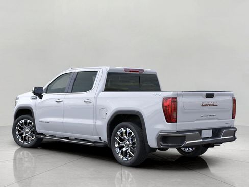 New 2026 GMC Sierra 1500 SLT image 3