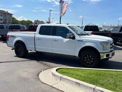 Used 2015 Ford F150 Lariat w/ Equipment Group 502A Luxury AWD/4WD image 6
