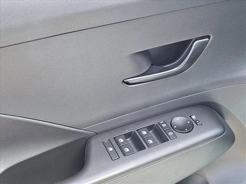 Certified 2024 Hyundai Kona SEL FWD image 11