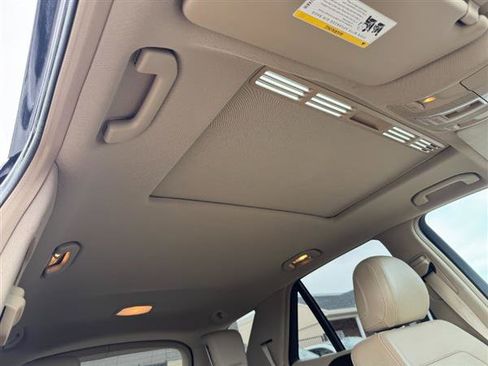 Used 2012 Mercedes-Benz ML 350 4MATIC image 17