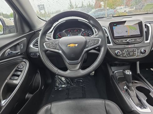 Used 2016 Chevrolet Malibu Hybrid w/ Leather Package FWD image 7