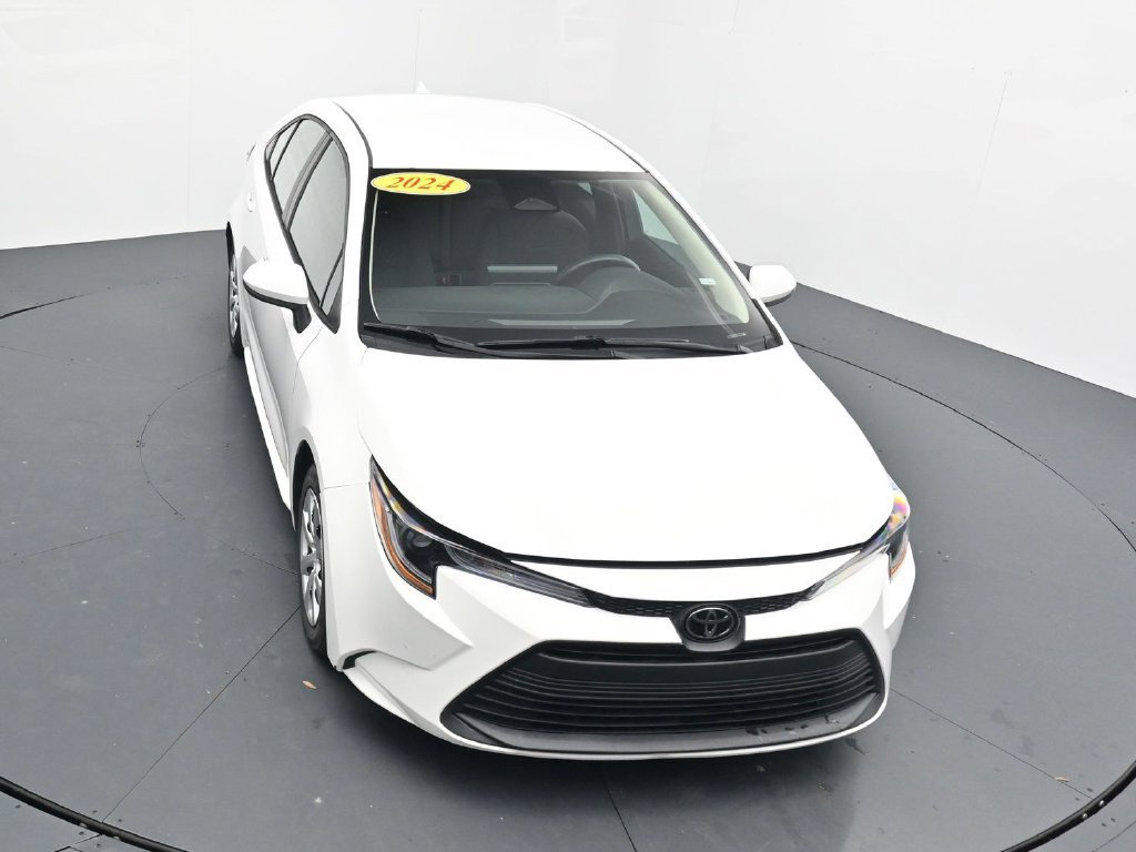 Used 2024 Toyota Corolla LE FWD image 25