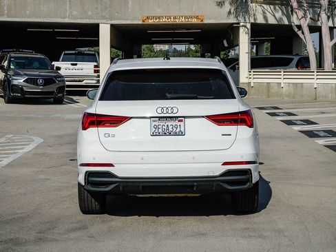 Used 2023 Audi Q3 2.0T Premium w/ Convenience Package image 3