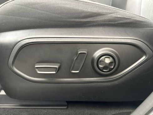 Used 2023 Jeep Grand Cherokee L Laredo AWD/4WD image 14
