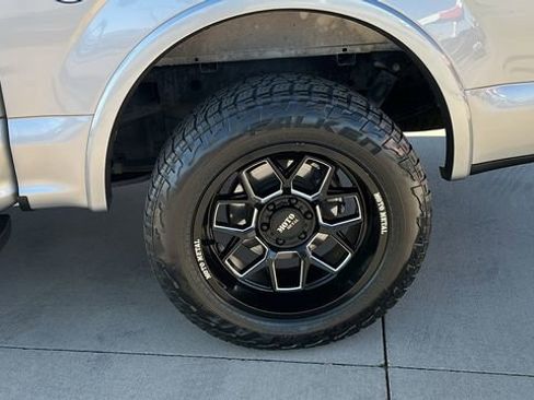 Used 2020 Ford F150 Lariat w/ Equipment Group 502A Luxury AWD/4WD image 22