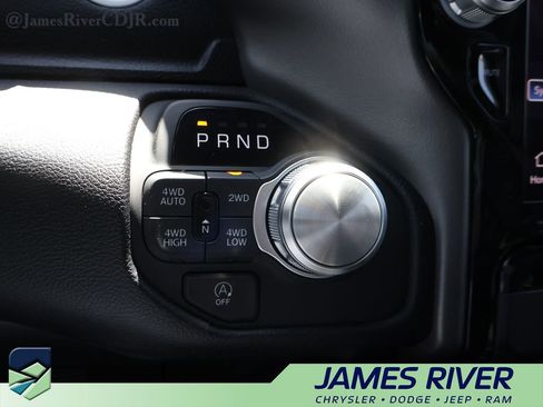 Used 2026 RAM 1500 Laramie AWD/4WD image 32