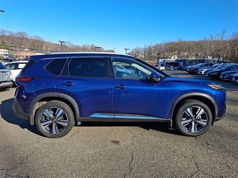 Used 2023 Nissan Rogue SL w/ SL Premium Package image 8