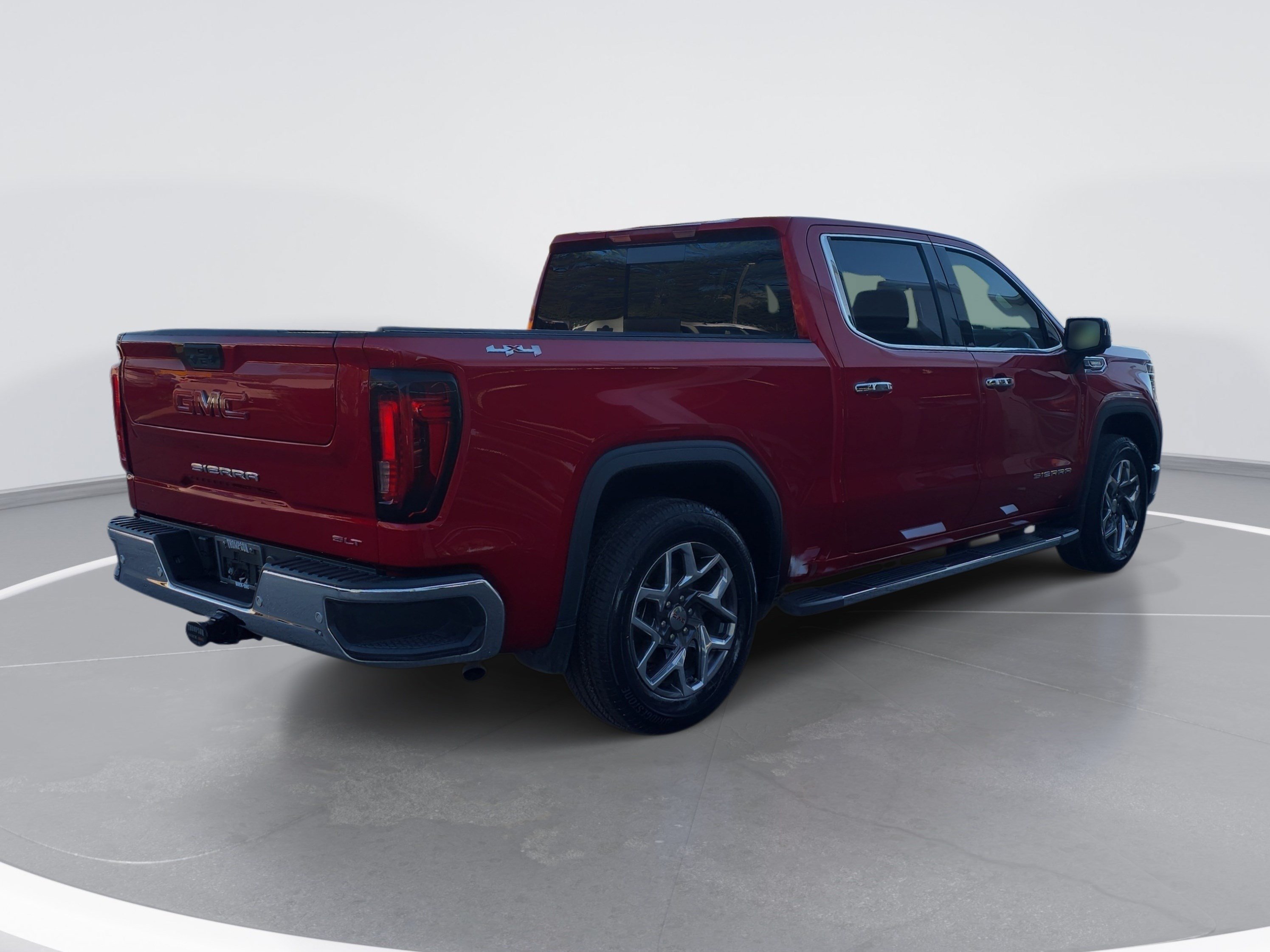 Used 2025 GMC Sierra 1500 SLT w/ SLT Premium Plus Package AWD/4WD image 3