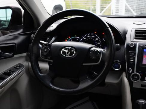 Used 2012 Toyota Camry XLE w/ Leather Pkg FWD image 21