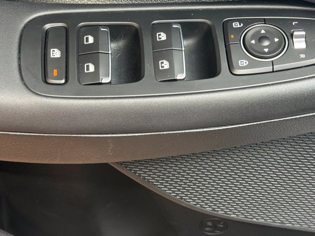 Certified 2025 Hyundai Sonata SEL FWD image 21