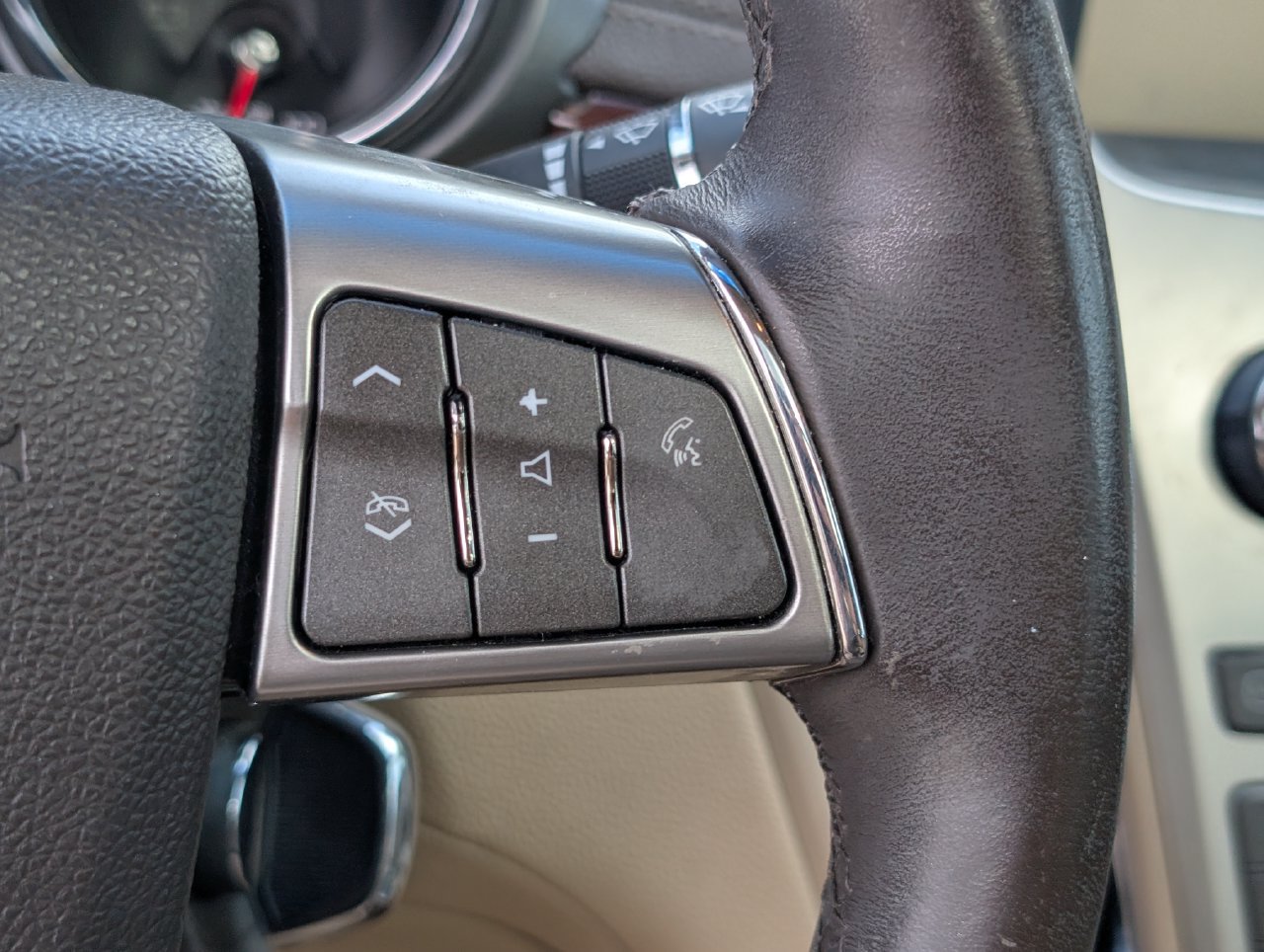 Used 2009 Cadillac CTS 3.6 RWD image 21