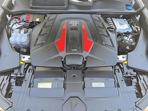 Used 2024 Audi RS Q8 AWD/4WD image 34
