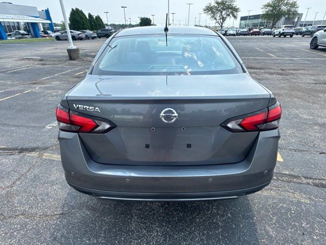 Used 2020 Nissan Versa S FWD image 5