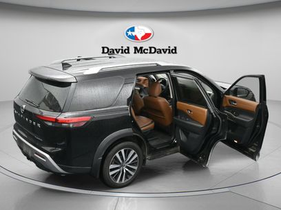 Used 2022 Nissan Pathfinder Platinum w/ Cargo Package
