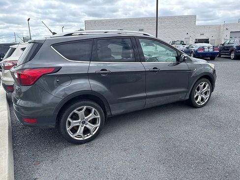 Used 2019 Ford Escape Titanium AWD/4WD image 4