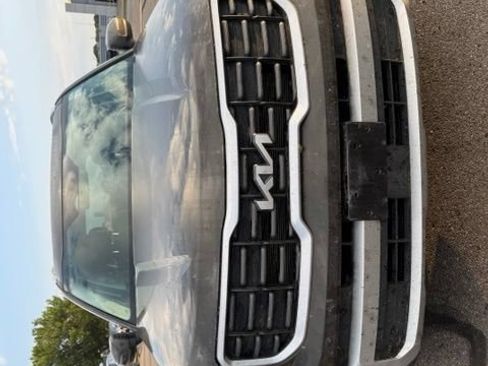 Used 2025 Kia Telluride S AWD/4WD image 5