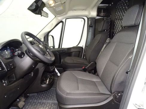 Used 2023 RAM ProMaster 2500 image 9