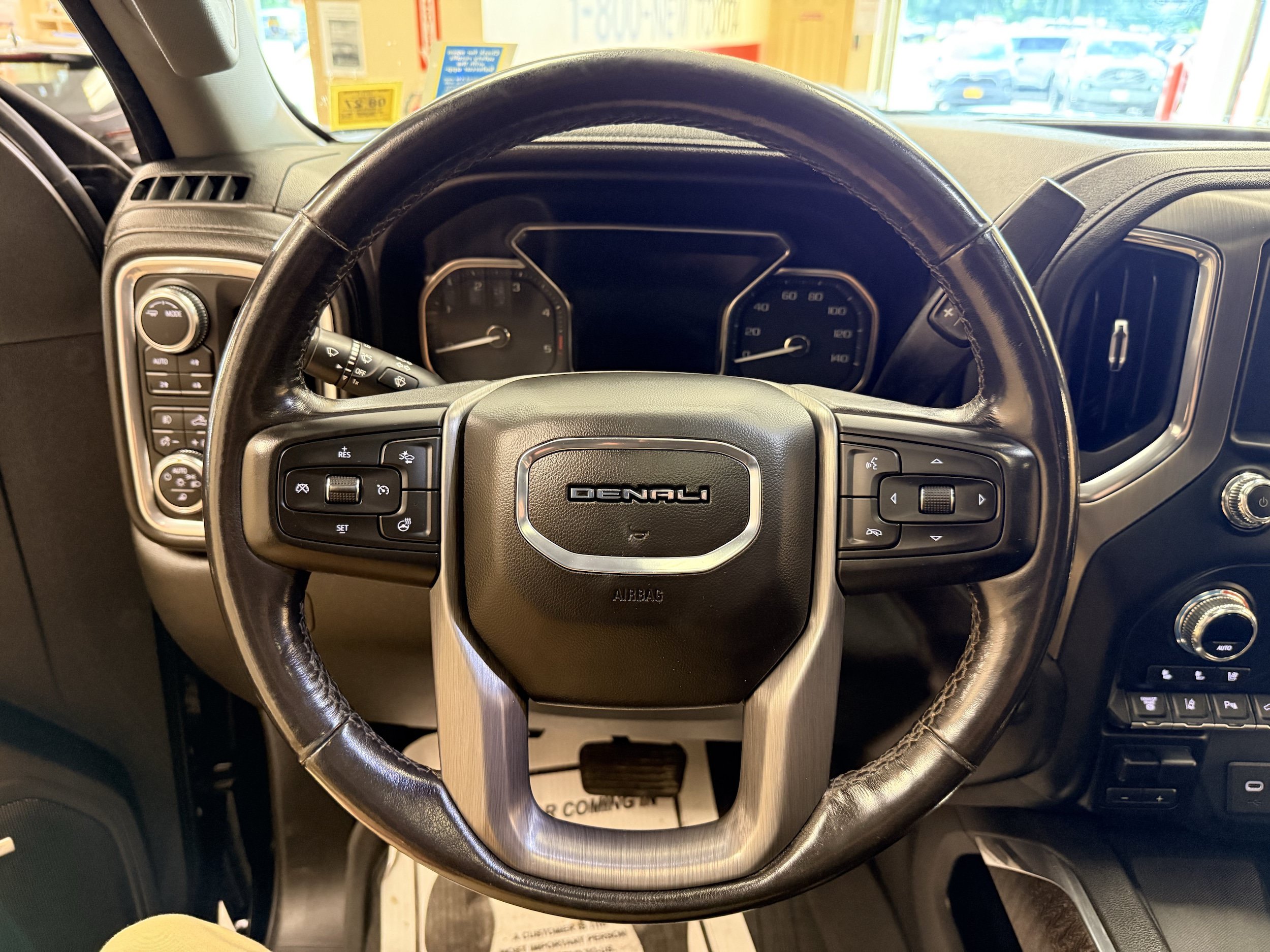 Used 2022 GMC Sierra 3500 Denali w/ Denali Ultimate Package AWD/4WD image 30