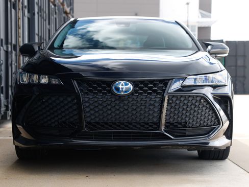 Used 2022 Toyota Avalon XSE FWD image 23