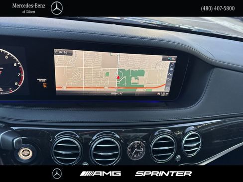 Used 2019 Mercedes-Benz S 560 Sedan image 28