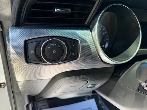 Used 2019 Ford Mustang GT RWD image 21