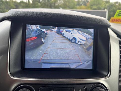 Used 2018 Chevrolet Suburban LT w/ LT Signature Package image 22