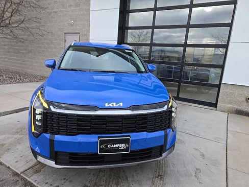 New 2026 Kia Sportage EX AWD/4WD image 2