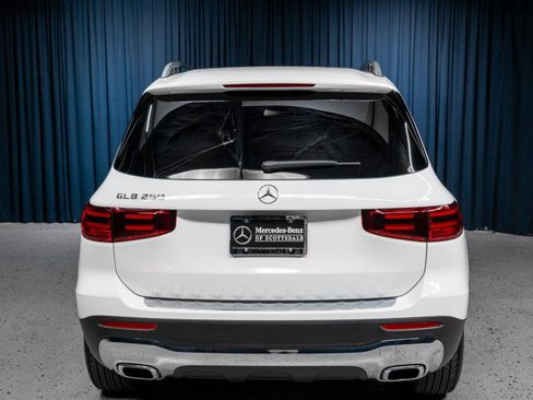 Certified 2026 Mercedes-Benz GLB 250 image 5
