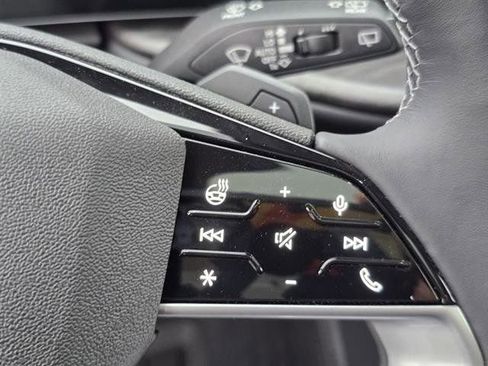 Used 2025 Audi Q5 Premium Plus image 22