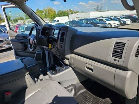 Used 2021 Nissan NV 2500 SV RWD image 8
