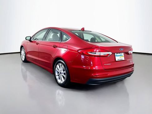 Used 2020 Ford Fusion SE image 7