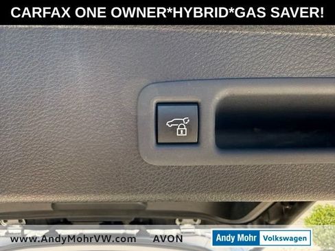Used 2025 Toyota Sienna XLE FWD image 10