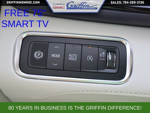 New 2027 Buick Enclave Avenir w/ LPO, Illumination Package FWD image 17