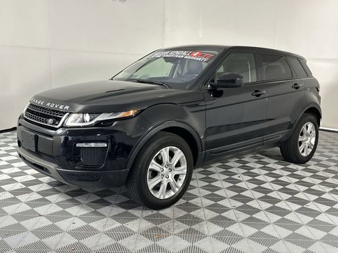 Used 2019 Land Rover Range Rover Evoque SE Premium AWD/4WD image 4