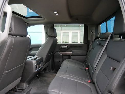 Used 2022 Chevrolet Silverado 2500 LTZ w/ LTZ Plus Package AWD/4WD image 8