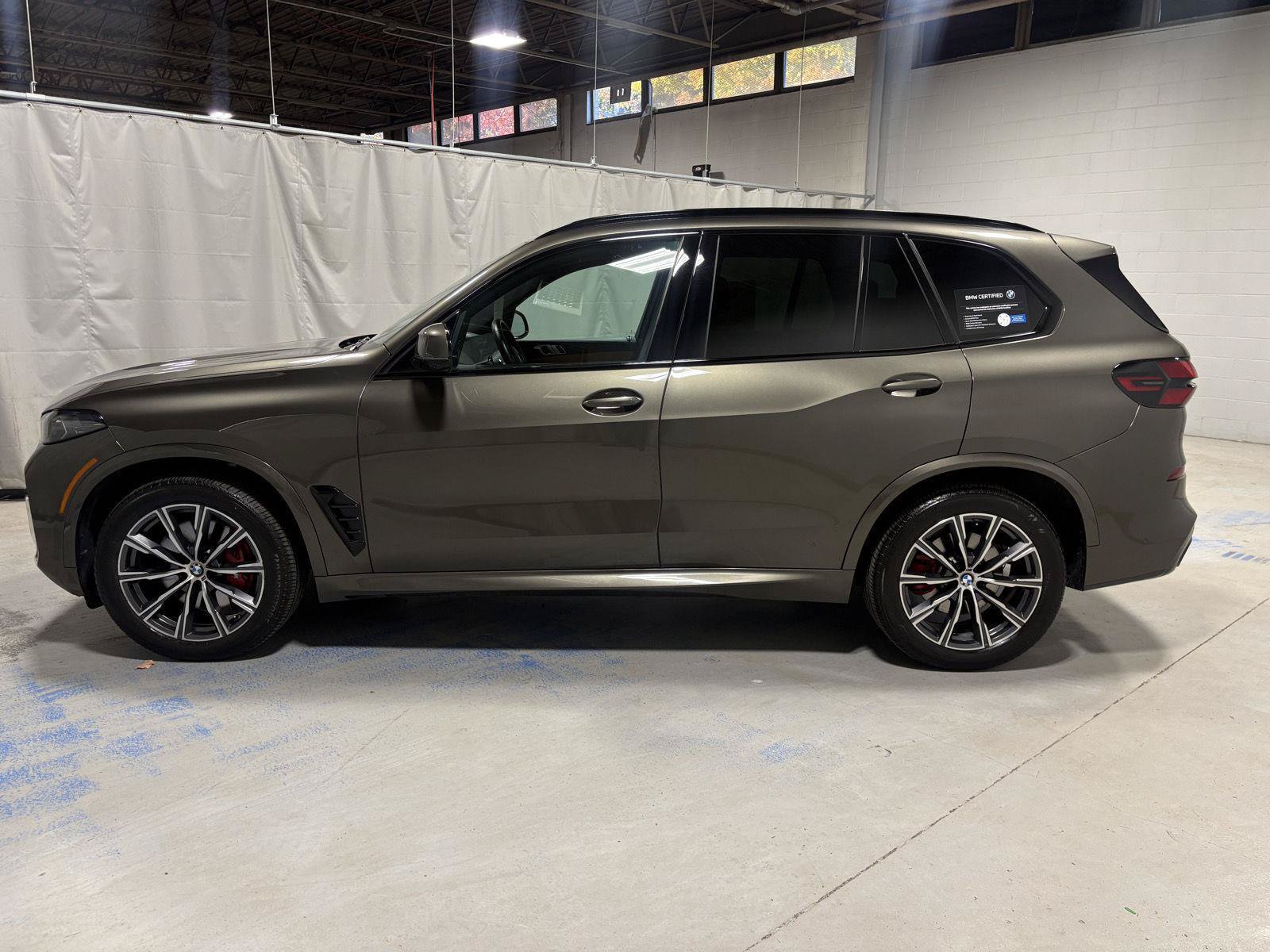 Used 2024 BMW X5 xDrive40i w/ M Sport Package AWD/4WD image 20