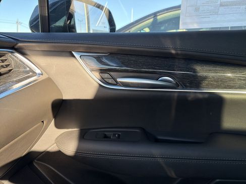 Certified 2022 Cadillac XT5 Premium Luxury FWD image 20
