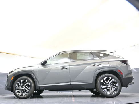 New 2026 Hyundai Tucson Limited image 38