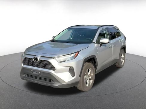 Used 2024 Toyota RAV4 XLE w/ Weather Package AWD/4WD image 9