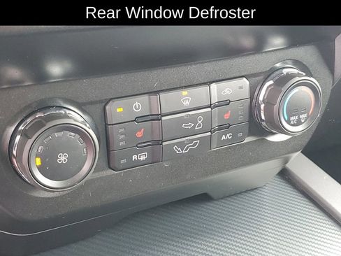 Used 2019 Ford F150 XLT w/ Equipment Group 302A Luxury AWD/4WD image 17