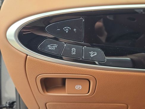 New 2026 Genesis GV70 2.5T Advanced AWD/4WD image 34
