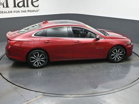 Used 2018 Chevrolet Malibu LT w/ Leather Package FWD image 37