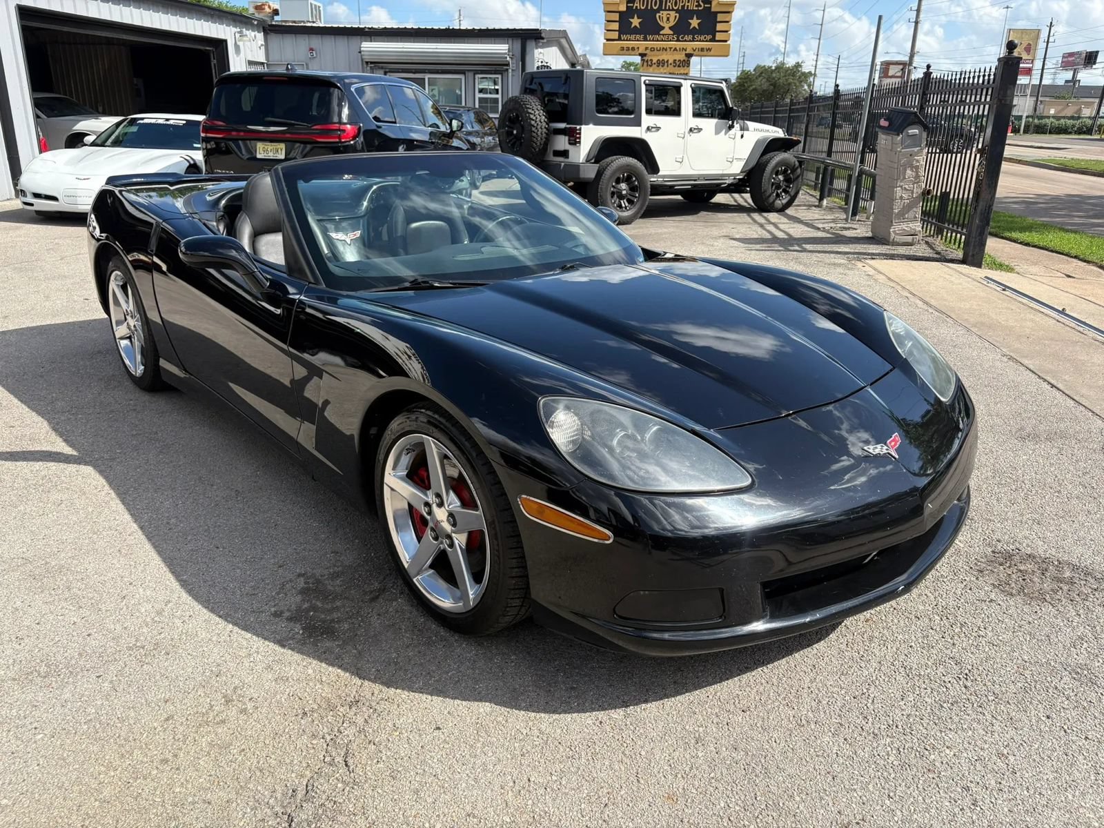 Used 2005 Chevrolet Corvette Convertible w/ Preferred Equipment Group RWD image 8