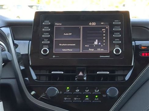 Certified 2021 Toyota Camry LE image 17