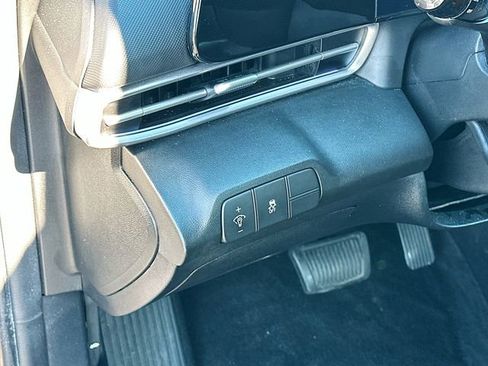 Used 2024 Hyundai Elantra SEL image 10