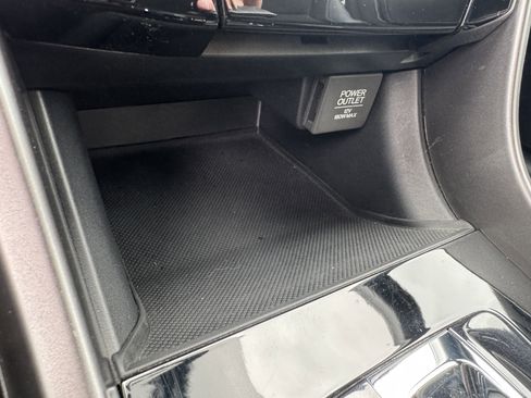 Used 2017 Honda Accord Sport image 33