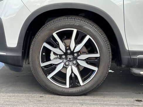 Used 2020 Honda Pilot Touring image 36