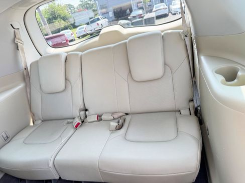 Used 2017 INFINITI QX80 2WD image 16