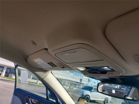 New 2026 Lincoln Corsair Premiere image 28